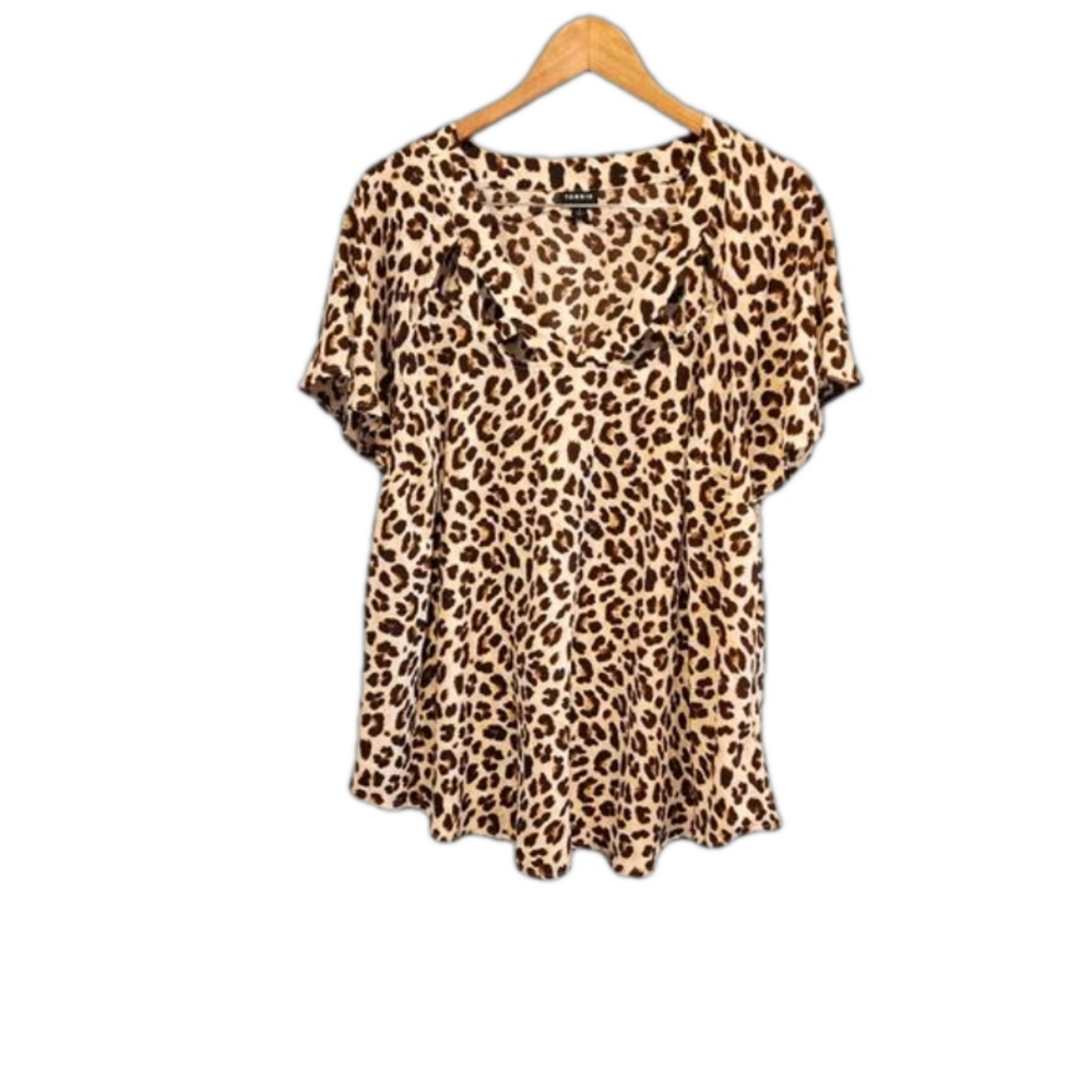 Torrid flutter sleeve animal print top 2